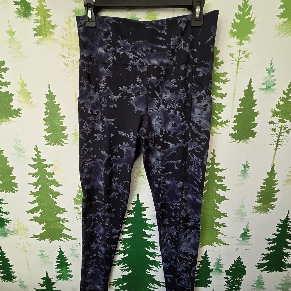 Forever 21 Black and Gray Two Pocket Leggings